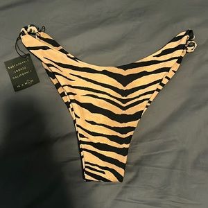 Skatie Swim Bottoms - Size L
